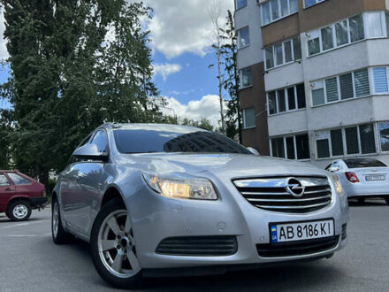 Серый Опель Инсигния, объемом двигателя 1.96 л и пробегом 251 тыс. км за 8150 $, фото 1 на Automoto.ua