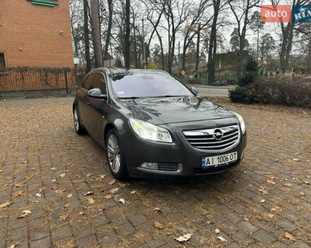 Серый Опель Инсигния, объемом двигателя 1.96 л и пробегом 275 тыс. км за 8000 $, фото 1 на Automoto.ua