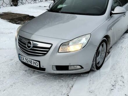 Серый Опель Инсигния, объемом двигателя 1.96 л и пробегом 300 тыс. км за 7050 $, фото 1 на Automoto.ua