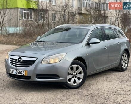 Серый Опель Инсигния, объемом двигателя 2 л и пробегом 220 тыс. км за 7250 $, фото 1 на Automoto.ua