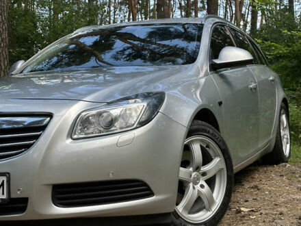 Опель Инсигния 2012 в Житомире на Automoto.ua Серый Опель Инсигния, объемом двигателя 1.96 л и пробегом 252 тыс. км за 9000 $, фото 1 на Automoto.ua