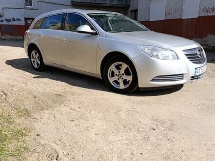 Серый Опель Инсигния, объемом двигателя 1.96 л и пробегом 227 тыс. км за 8200 $, фото 1 на Automoto.ua