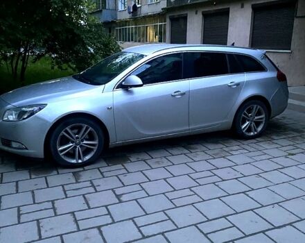 Сірий Опель Інсігнія, об'ємом двигуна 2 л та пробігом 34700 тис. км за 8200 $, фото 1 на Automoto.ua