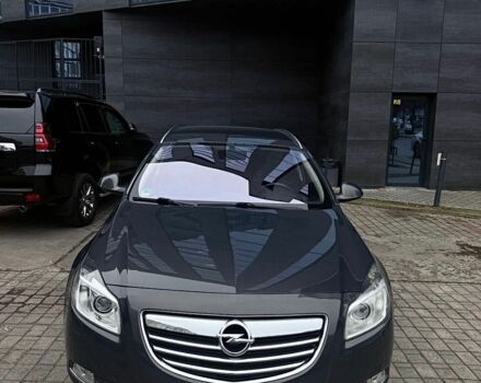 Серый Опель Инсигния, объемом двигателя 2 л и пробегом 212 тыс. км за 9700 $, фото 1 на Automoto.ua