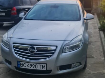 Серый Опель Инсигния, объемом двигателя 2 л и пробегом 220 тыс. км за 7200 $, фото 1 на Automoto.ua