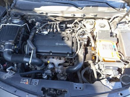 Сірий Опель Інсігнія, об'ємом двигуна 1.6 л та пробігом 164 тис. км за 8700 $, фото 1 на Automoto.ua