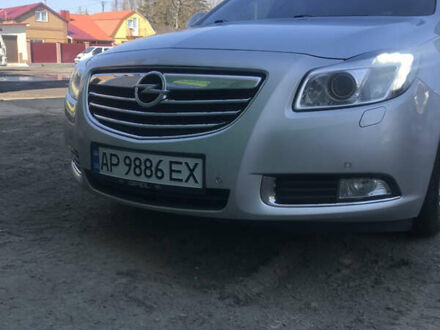 Опель Інсігнія 2012 у Хмельницькому на Automoto.ua Сірий Опель Інсігнія, об'ємом двигуна 1.96 л та пробігом 250 тис. км за 8999 $, фото 1 на Automoto.ua