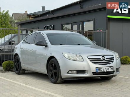 Серый Опель Инсигния, объемом двигателя 1.96 л и пробегом 200 тыс. км за 7800 $, фото 1 на Automoto.ua