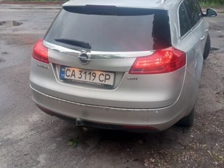 Сірий Опель Інсігнія, об'ємом двигуна 2 л та пробігом 240 тис. км за 7700 $, фото 1 на Automoto.ua