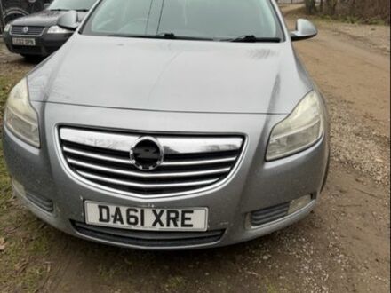Сірий Опель Інсігнія, об'ємом двигуна 2 л та пробігом 320 тис. км за 3228 $, фото 1 на Automoto.ua