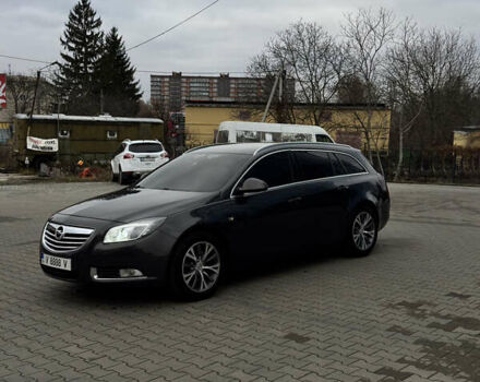 Серый Опель Инсигния, объемом двигателя 2.01 л и пробегом 224 тыс. км за 8888 $, фото 1 на Automoto.ua