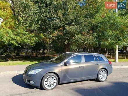 Серый Опель Инсигния, объемом двигателя 1.96 л и пробегом 267 тыс. км за 9300 $, фото 1 на Automoto.ua