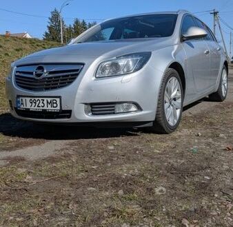 Серый Опель Инсигния, объемом двигателя 1.96 л и пробегом 314 тыс. км за 10800 $, фото 1 на Automoto.ua