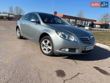 Серый Опель Инсигния, объемом двигателя 1.36 л и пробегом 200 тыс. км за 8200 $, фото 1 на Automoto.ua