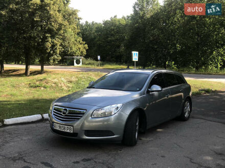 Серый Опель Инсигния, объемом двигателя 2 л и пробегом 174 тыс. км за 7800 $, фото 1 на Automoto.ua