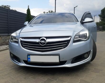 Серый Опель Инсигния, объемом двигателя 2 л и пробегом 220 тыс. км за 10100 $, фото 1 на Automoto.ua