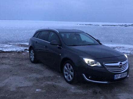 Серый Опель Инсигния, объемом двигателя 2 л и пробегом 206 тыс. км за 12500 $, фото 1 на Automoto.ua