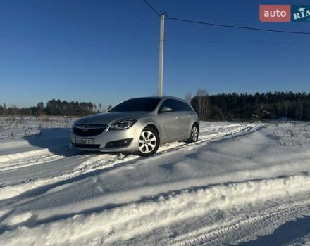 Серый Опель Инсигния, объемом двигателя 2 л и пробегом 296 тыс. км за 9700 $, фото 1 на Automoto.ua