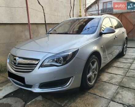 Серый Опель Инсигния, объемом двигателя 1.96 л и пробегом 300 тыс. км за 9000 $, фото 1 на Automoto.ua