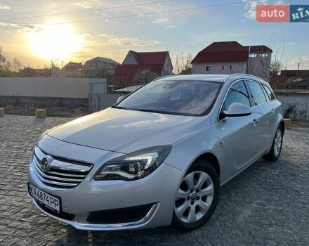Серый Опель Инсигния, объемом двигателя 2 л и пробегом 202 тыс. км за 10500 $, фото 1 на Automoto.ua