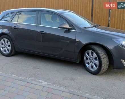 Серый Опель Инсигния, объемом двигателя 1.96 л и пробегом 223 тыс. км за 9000 $, фото 1 на Automoto.ua