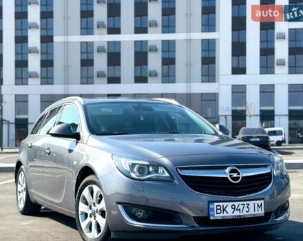 Серый Опель Инсигния, объемом двигателя 1.96 л и пробегом 203 тыс. км за 15000 $, фото 1 на Automoto.ua