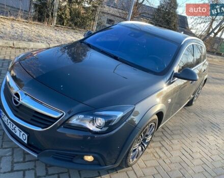 Серый Опель Инсигния, объемом двигателя 2 л и пробегом 205 тыс. км за 13900 $, фото 1 на Automoto.ua