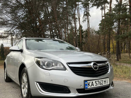 Серый Опель Инсигния, объемом двигателя 1.6 л и пробегом 250 тыс. км за 10500 $, фото 1 на Automoto.ua