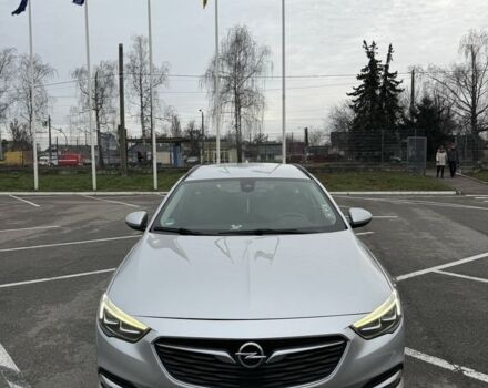 Серый Опель Инсигния, объемом двигателя 2 л и пробегом 213 тыс. км за 14300 $, фото 1 на Automoto.ua