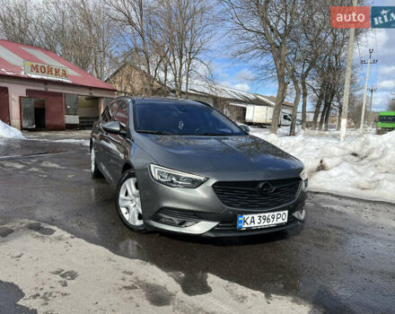 Серый Опель Инсигния, объемом двигателя 1.6 л и пробегом 255 тыс. км за 13700 $, фото 1 на Automoto.ua