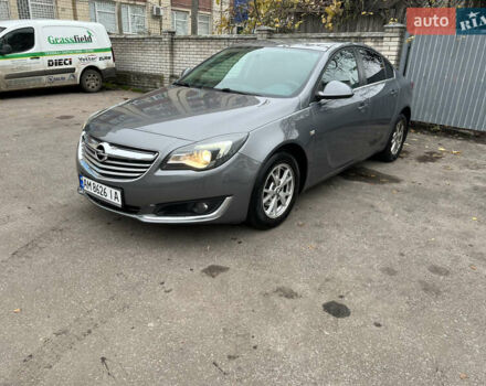 Серый Опель Инсигния, объемом двигателя 1.6 л и пробегом 155 тыс. км за 10100 $, фото 1 на Automoto.ua