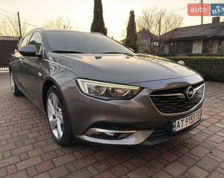 Серый Опель Инсигния, объемом двигателя 1.6 л и пробегом 169 тыс. км за 13900 $, фото 1 на Automoto.ua