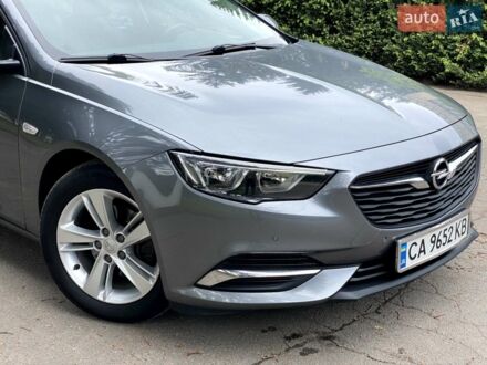 Серый Опель Инсигния, объемом двигателя 1.6 л и пробегом 142 тыс. км за 12990 $, фото 1 на Automoto.ua