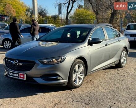Серый Опель Инсигния, объемом двигателя 1.6 л и пробегом 138 тыс. км за 14990 $, фото 1 на Automoto.ua