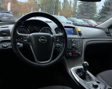Опель Інсігнія 2009 у Кривому Розі на Automoto.ua Синій Опель Інсігнія, об'ємом двигуна 1.8 л та пробігом 202 тис. км за 8400 $, фото 10 на Automoto.ua