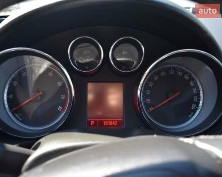 Синій Опель Інсігнія, об'ємом двигуна 2 л та пробігом 191 тис. км за 8800 $, фото 35 на Automoto.ua