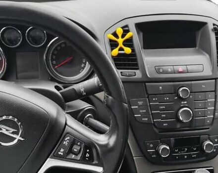 Синій Опель Інсігнія, об'ємом двигуна 2 л та пробігом 240 тис. км за 9500 $, фото 3 на Automoto.ua