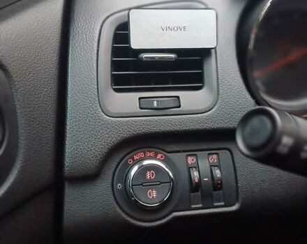 Синій Опель Інсігнія, об'ємом двигуна 1.8 л та пробігом 196 тис. км за 7400 $, фото 15 на Automoto.ua