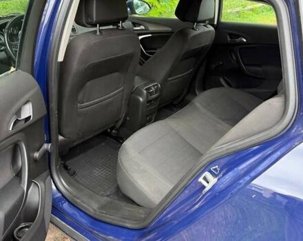 Синій Опель Інсігнія, об'ємом двигуна 2 л та пробігом 241 тис. км за 7100 $, фото 1 на Automoto.ua