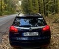 Синий Опель Инсигния, объемом двигателя 2 л и пробегом 266 тыс. км за 5900 $, фото 2 на Automoto.ua