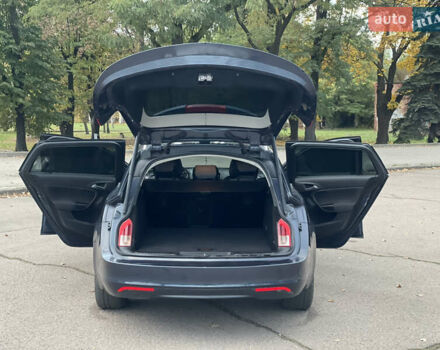 Синий Опель Инсигния, объемом двигателя 1.96 л и пробегом 289 тыс. км за 6594 $, фото 13 на Automoto.ua