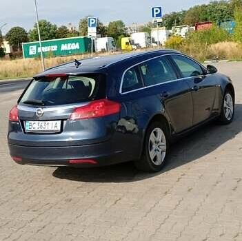 Синий Опель Инсигния, объемом двигателя 2 л и пробегом 252 тыс. км за 6299 $, фото 10 на Automoto.ua