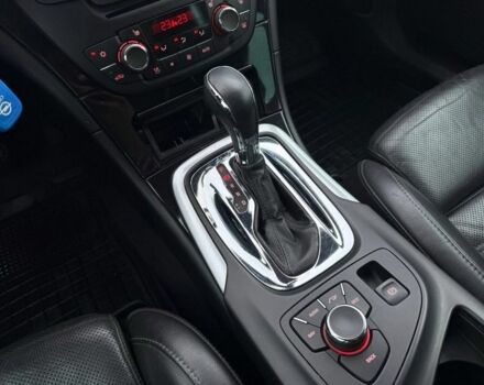 Синий Опель Инсигния, объемом двигателя 2 л и пробегом 306 тыс. км за 6800 $, фото 13 на Automoto.ua