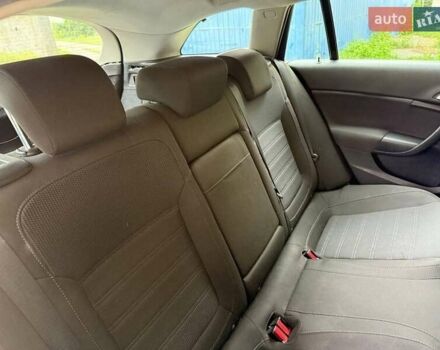 Синій Опель Інсігнія, об'ємом двигуна 2 л та пробігом 241 тис. км за 7100 $, фото 10 на Automoto.ua