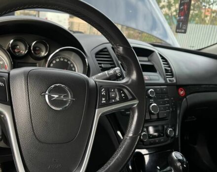 Синий Опель Инсигния, объемом двигателя 1.6 л и пробегом 250 тыс. км за 7000 $, фото 6 на Automoto.ua