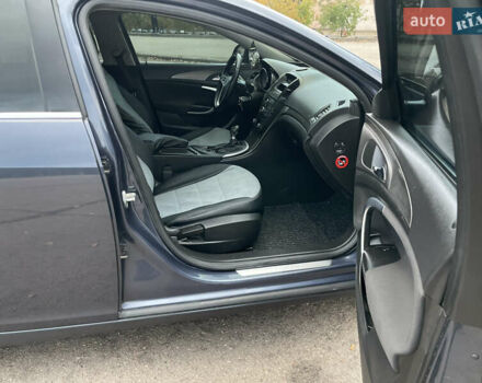 Синий Опель Инсигния, объемом двигателя 1.96 л и пробегом 289 тыс. км за 6594 $, фото 10 на Automoto.ua