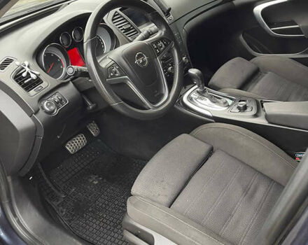 Синий Опель Инсигния, объемом двигателя 1.96 л и пробегом 246 тыс. км за 6650 $, фото 6 на Automoto.ua