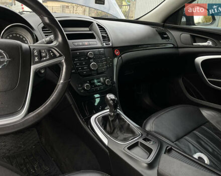 Синий Опель Инсигния, объемом двигателя 1.6 л и пробегом 253 тыс. км за 7200 $, фото 15 на Automoto.ua