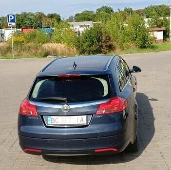 Синий Опель Инсигния, объемом двигателя 2 л и пробегом 252 тыс. км за 6299 $, фото 9 на Automoto.ua