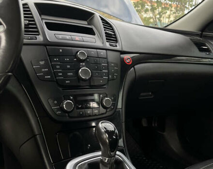 Синий Опель Инсигния, объемом двигателя 1.6 л и пробегом 253 тыс. км за 7200 $, фото 9 на Automoto.ua